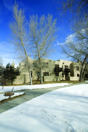 Imagen de los exteriores del Hotel Worldmark Taos. Foto 11