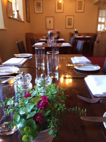 Imagen del bar/restaurante del Hotel Worsley Arms. Foto 2