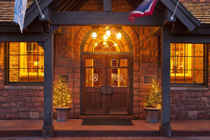 Imagen de los exteriores del Hotel Wort. Foto 8