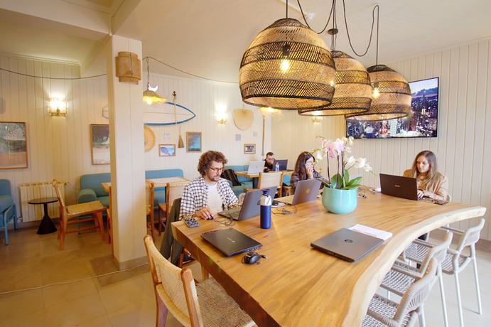 Imagen del bar/restaurante del Hotel Wot Sintra Ocean. Foto 3