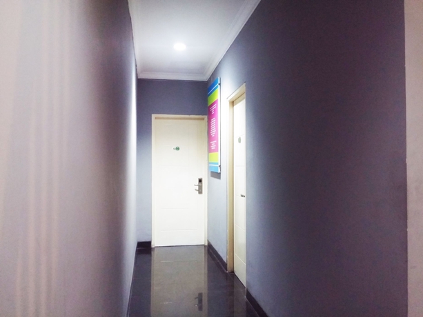 Imagen de los interiores del Hotel Wow!. Foto 3