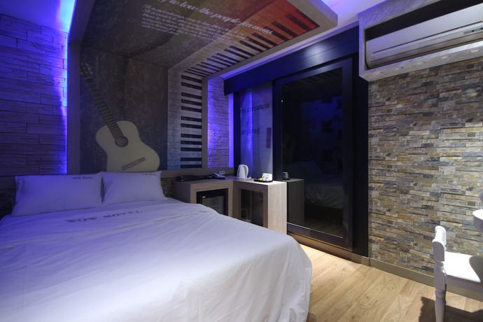 Imagen de la habitación del Hotel Wow Motel. Foto 7