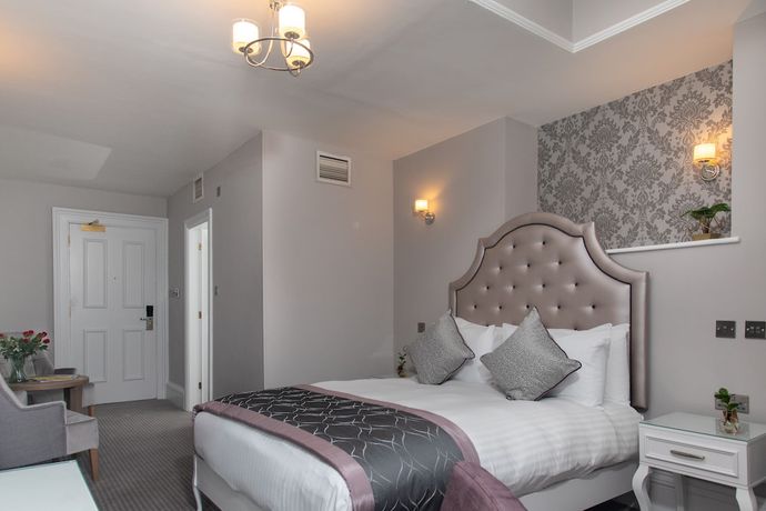 Imagen de la habitación del Hotel Wroxall Abbey. Foto 8