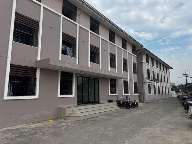 Imagen general del Hotel W-town Apartments. Foto 2