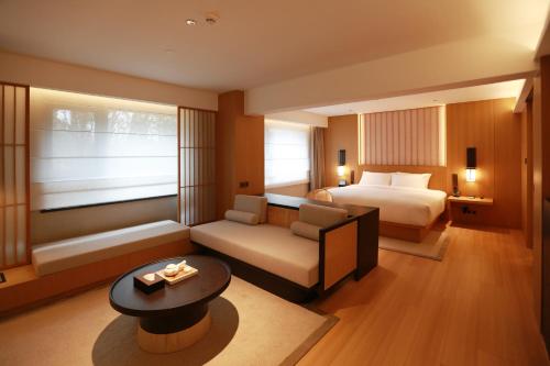 Imagen de la habitación del Hotel Wudang Mountain The Yew House. Foto 17