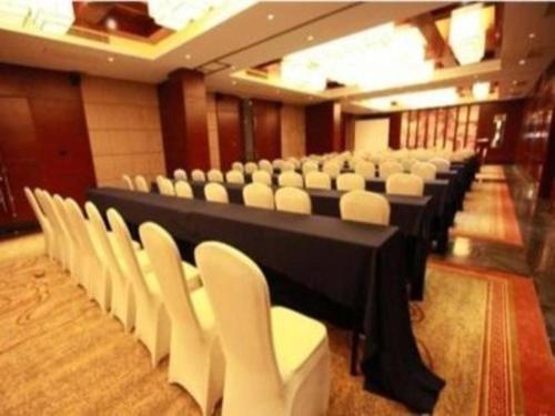 Imagen general del Hotel Wuhan Gaotie Kairui International. Foto 7