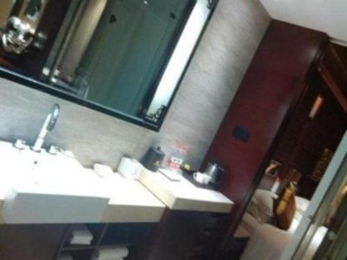 Imagen general del Hotel Wuhan Gaotie Kairui International. Foto 12