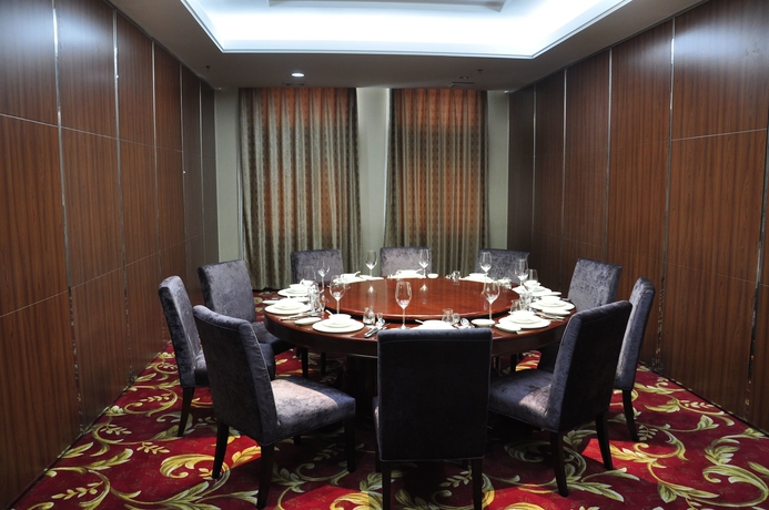 Imagen del bar/restaurante del Hotel Wuhan Guochuang Chuyuan Donghu. Foto 9