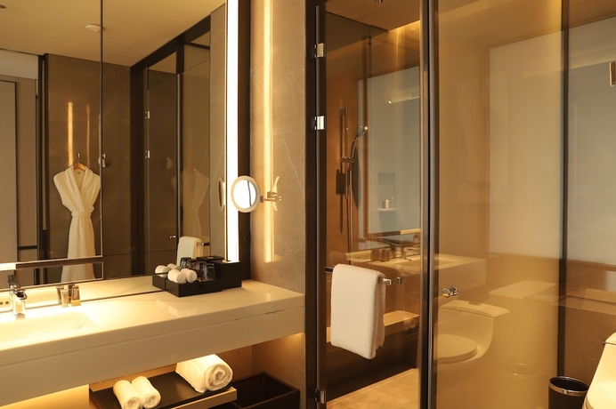 Imagen de la habitación del Hotel Wuhan Marriott Optics Valley. Foto 13