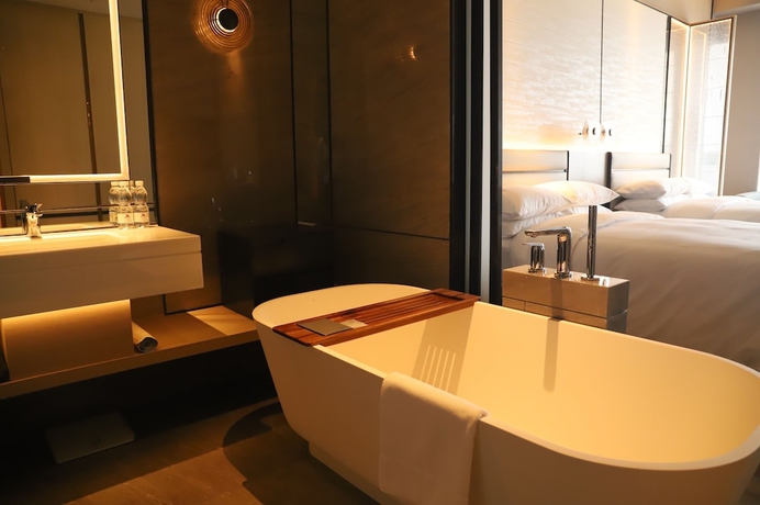 Imagen de la habitación del Hotel Wuhan Marriott Optics Valley. Foto 15