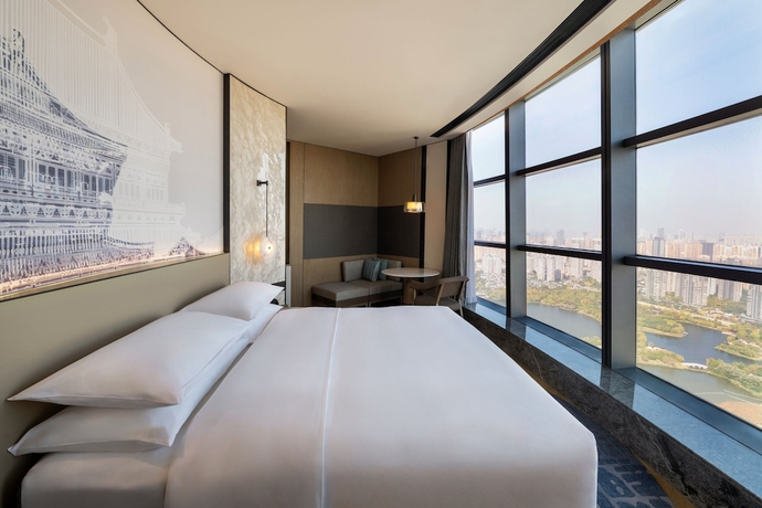 Imagen de la habitación del Hotel Wuhan Marriott Wuchang. Foto 9