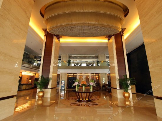 Imagen de los interiores del Hotel Wuhan Soluxe. Foto 6