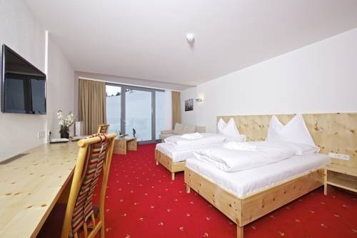 Imagen de la habitación del Hotel Wulfenia. Foto 5