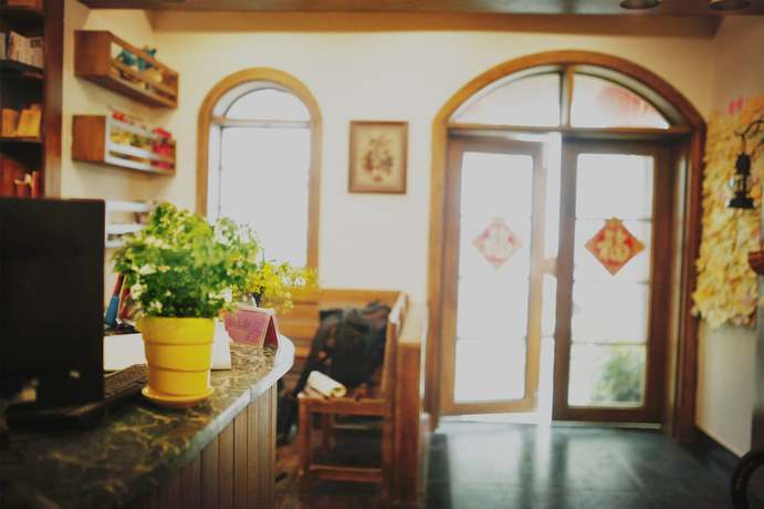 Imagen de los interiores del Hotel Wulingyuan Tu Youth Hostel. Foto 19