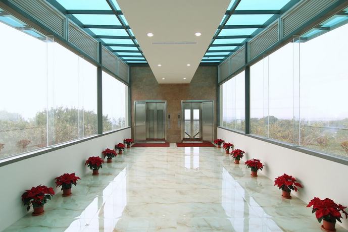 Imagen de los interiores del Hotel Wusanto Huching Resort. Foto 19