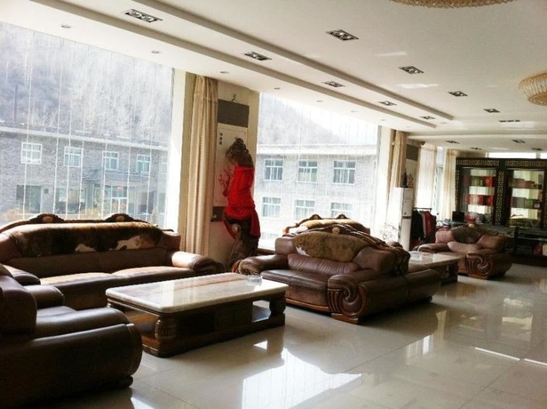Imagen de los interiores del Hotel Wutaishan Jingyuan Hotel. Foto 17