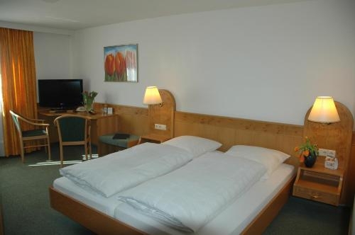 Imagen de la habitación del Hotel Württemberger Hof Garni. Foto 9