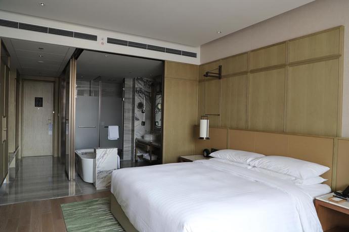 Imagen de la habitación del Hotel Wuxi Marriott Lihu Lake. Foto 6