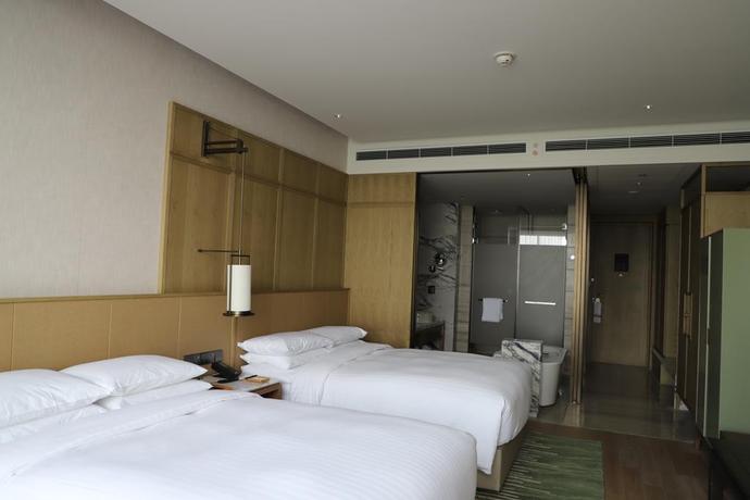 Imagen de la habitación del Hotel Wuxi Marriott Lihu Lake. Foto 7