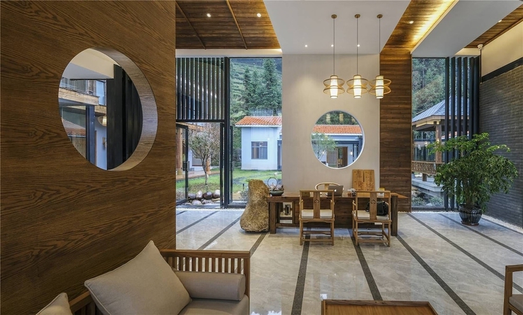 Imagen de los interiores del Hotel Wuyi Mountain Jiuquyuan Tea Garden. Foto 18
