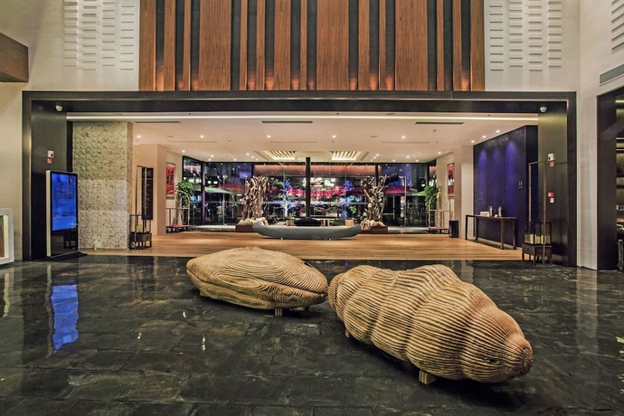 Imagen de los interiores del Hotel Wuyi Mountain Resort. Foto 19