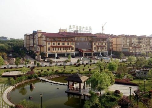 Imagen general del Hotel Wuyishan Yuanhua International Grand Hotel. Foto 2