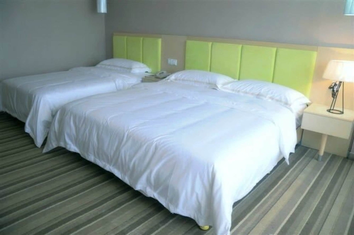 Imagen de la habitación del Hotel Wuyue Phoenix Branch. Foto 7