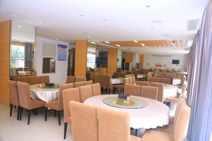 Imagen del bar/restaurante del Hotel Wuyue Scenic Area - Hengyang. Foto 3