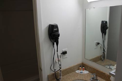 Imagen de la habitación del Hotel Wyatt Earp. Foto 5