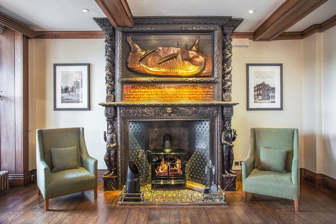 Imagen de los interiores del Hotel Wychnor Park Country Club. Foto 19