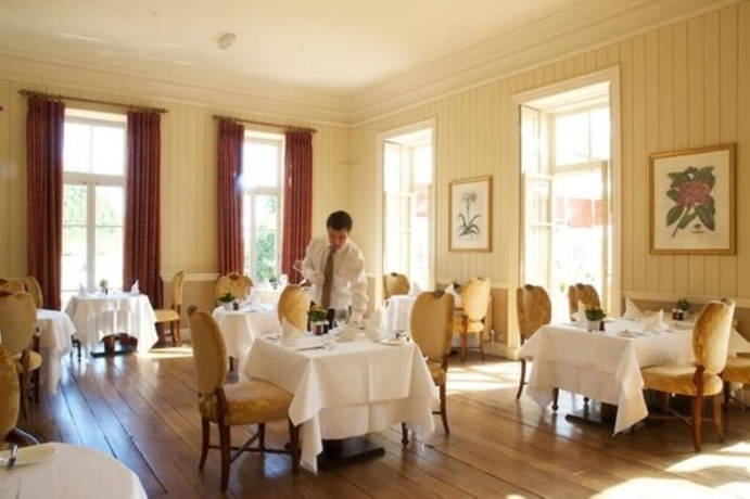 Imagen del bar/restaurante del Hotel Wyck Hill House and Spa. Foto 2