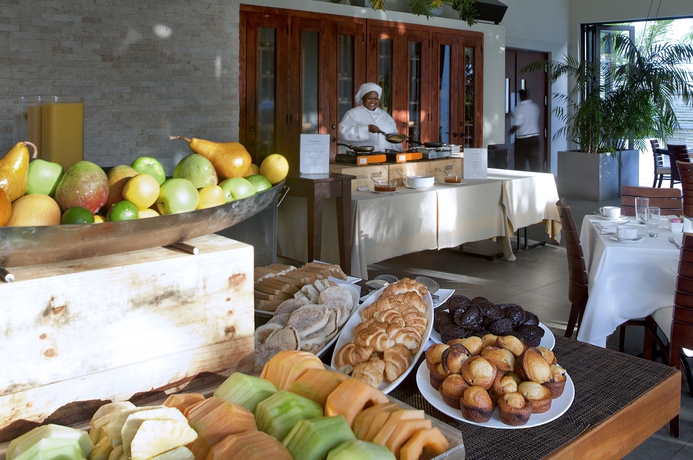 Imagen del bar/restaurante del Hotel Wymara Resort and Villas. Foto 6