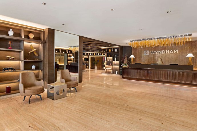 Imagen de los interiores del Hotel Wyndham Ahmedabad Shela. Foto 13