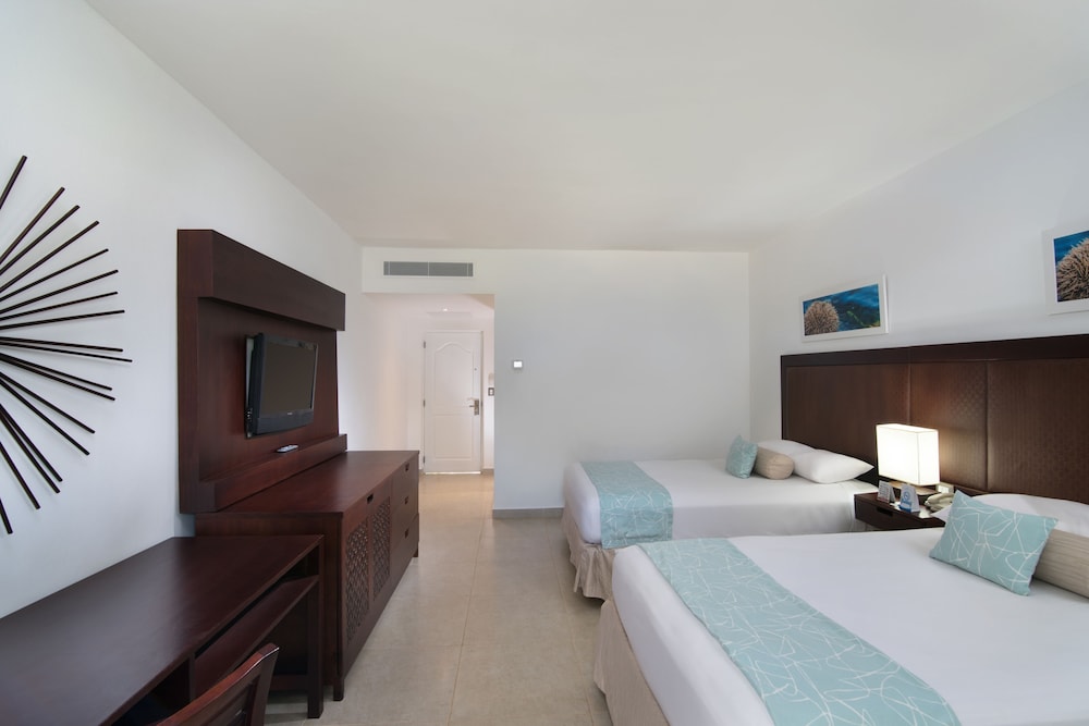 Imagen de la habitación del Hotel Wyndham Alltra Samana All-inclusive Resort. Foto 11