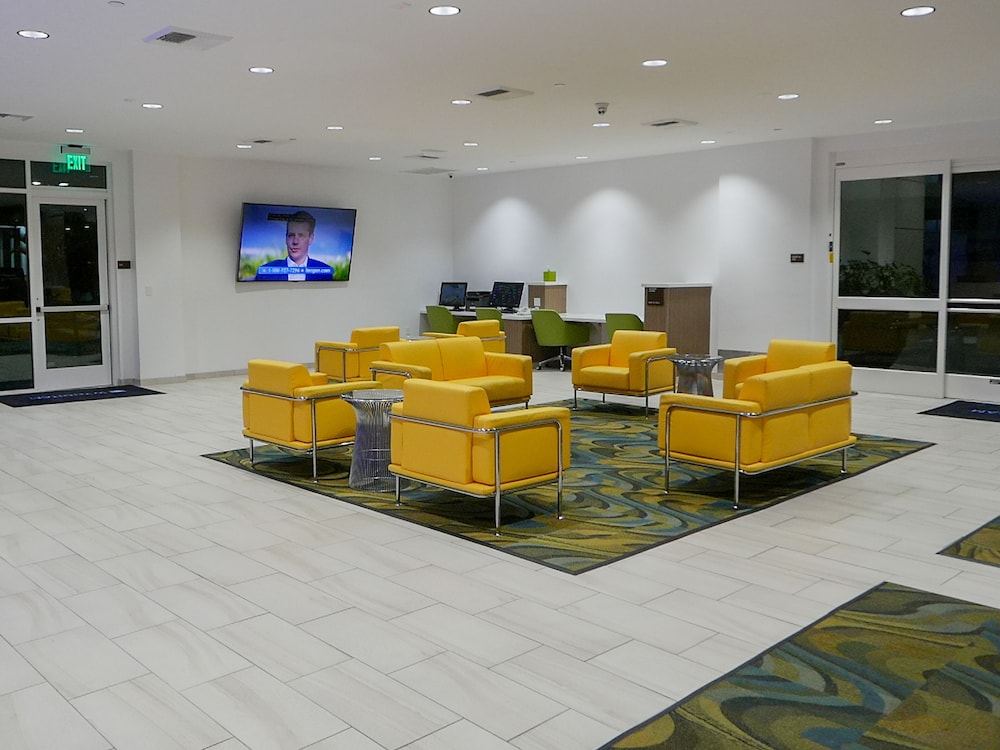 Imagen de los interiores del Hotel Wyndham Anaheim. Foto 16