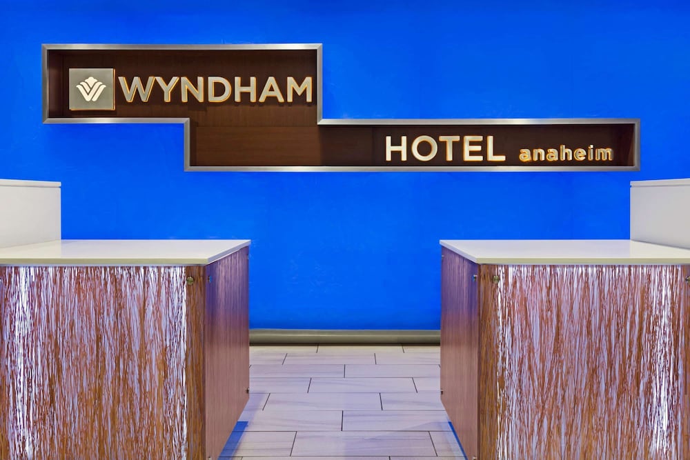 Imagen de los interiores del Hotel Wyndham Anaheim. Foto 18