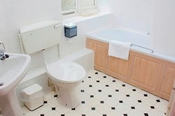 Imagen de la habitación del Hotel Wyndham Arms Hotel. Foto 11