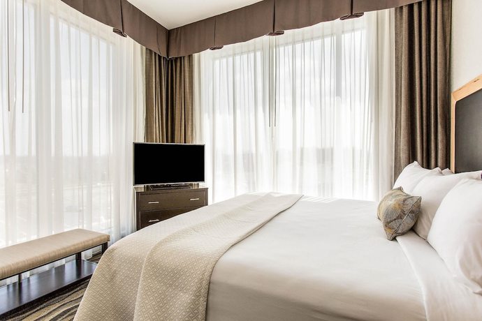 Imagen de la habitación del Hotel Wyndham Avon. Foto 11