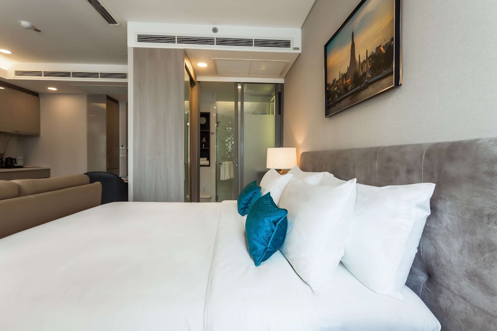 Imagen de la habitación del Hotel Wyndham Bangkok Queen Convention Centre. Foto 5