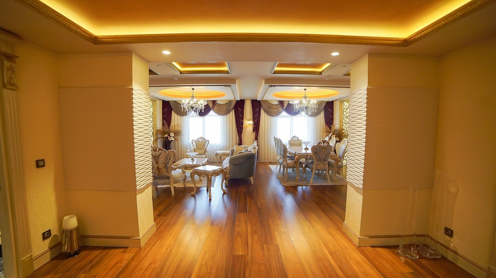 Imagen de la habitación del Hotel Wyndham Batumi. Foto 9