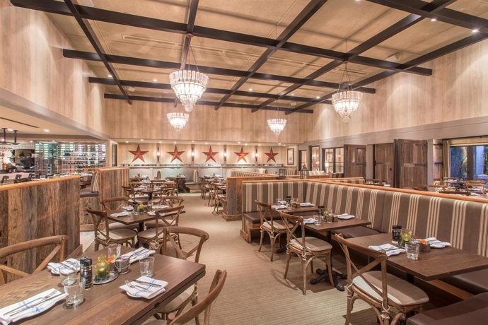 Imagen del bar/restaurante del Hotel Wyndham Boca Raton. Foto 3