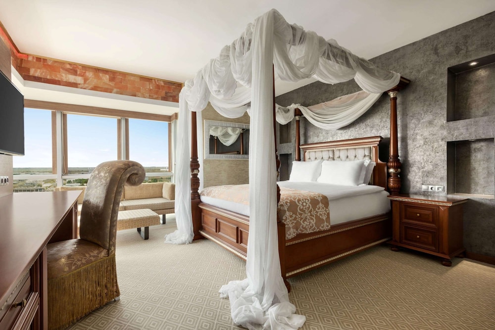 Imagen de la habitación del Hotel Wyndham Cerkezkoy. Foto 11