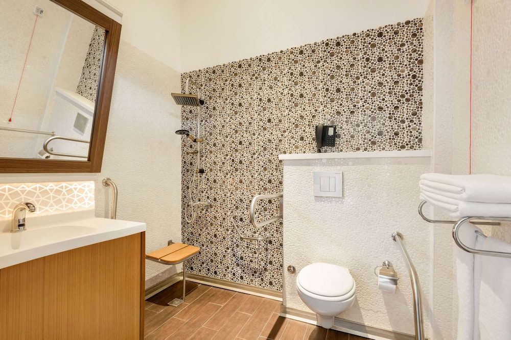 Imagen de la habitación del Hotel Wyndham Cerkezkoy. Foto 12