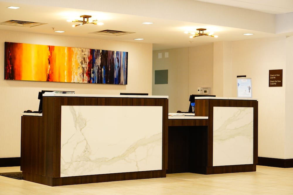 Imagen de los interiores del Hotel Wyndham Chicago O'hare. Foto 13