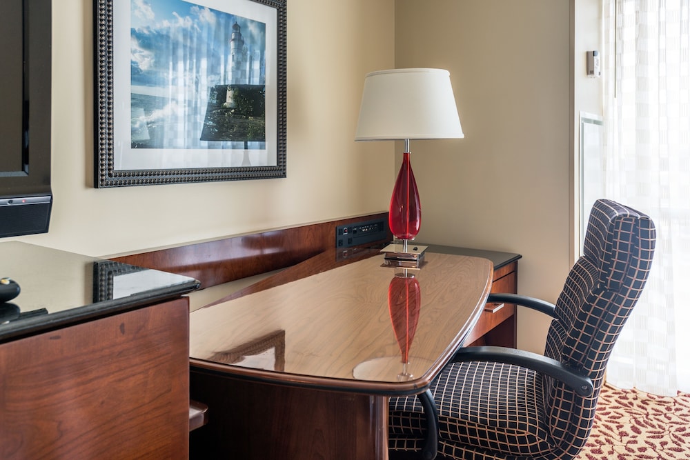 Imagen de la habitación del Hotel Wyndham Cleveland Airport. Foto 11