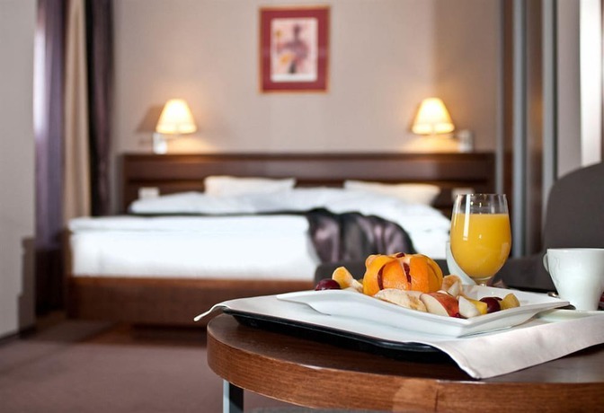 Imagen de la habitación del Hotel Wyndham Cluj. Foto 7