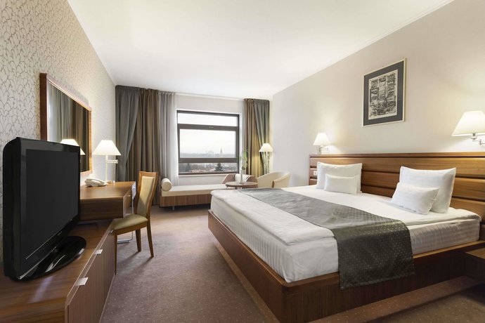 Imagen de la habitación del Hotel Wyndham Cluj. Foto 10