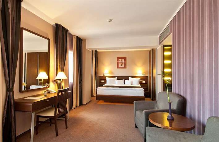 Imagen de la habitación del Hotel Wyndham Cluj. Foto 15