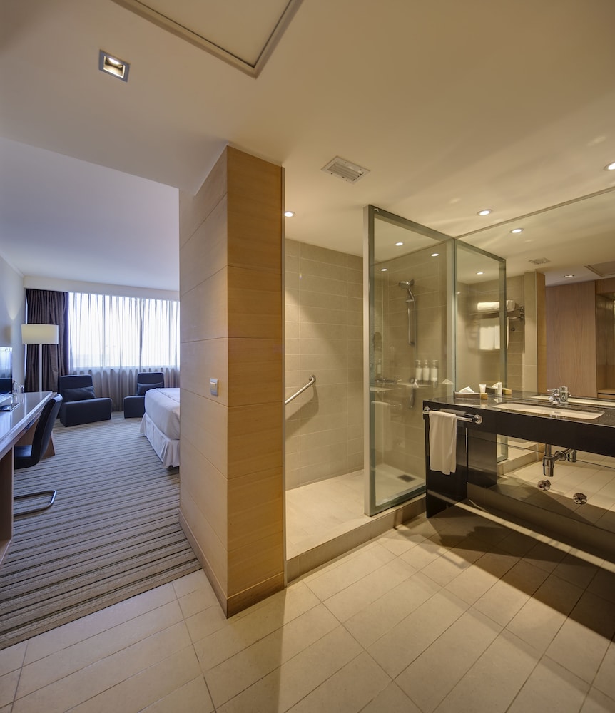 Imagen de la habitación del Hotel Wyndham Concepcion Pettra. Foto 4