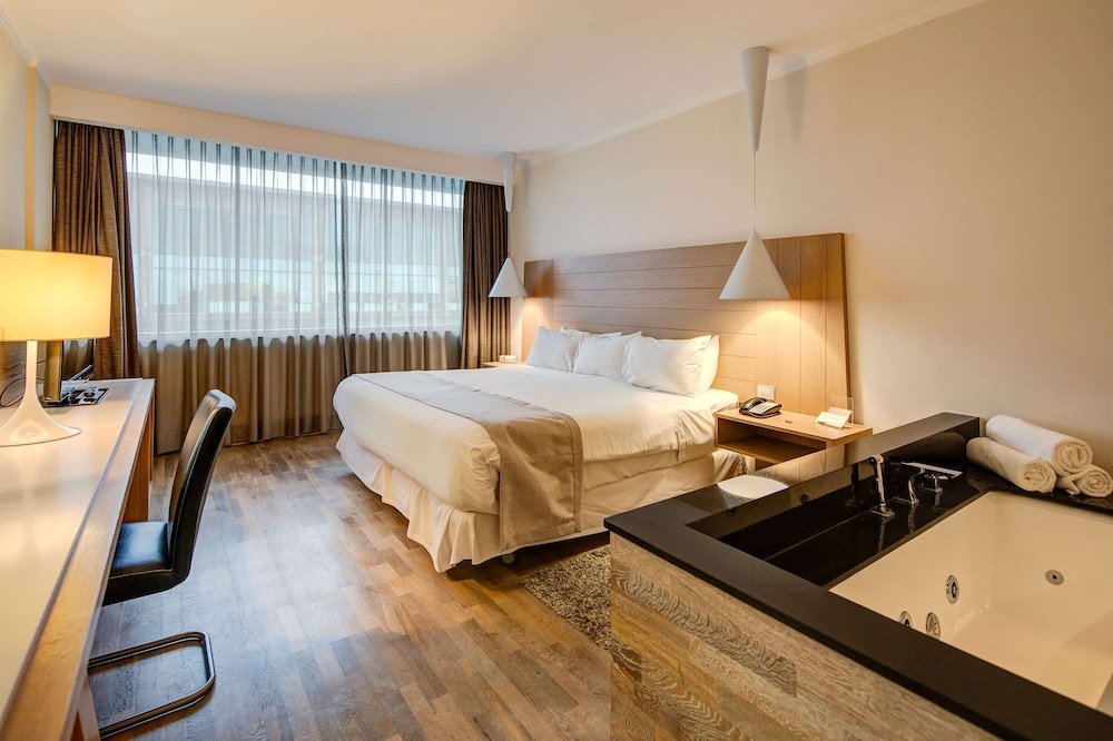 Imagen de la habitación del Hotel Wyndham Concepcion Pettra. Foto 11